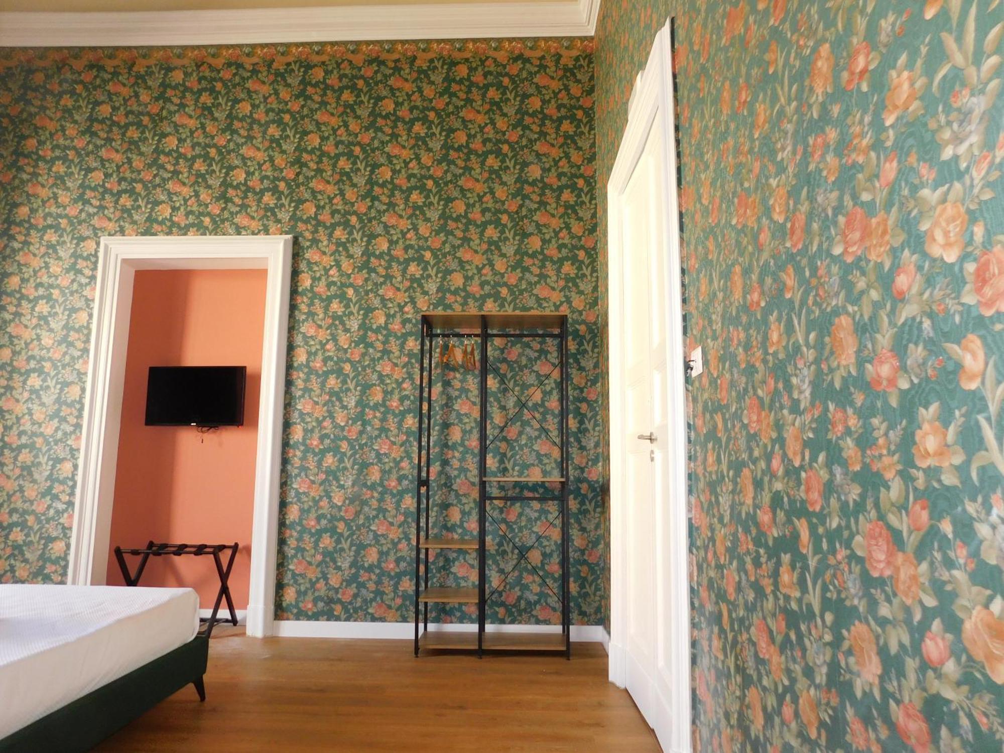 Hibiscus - Etnea Rooms Katanya Dış mekan fotoğraf
