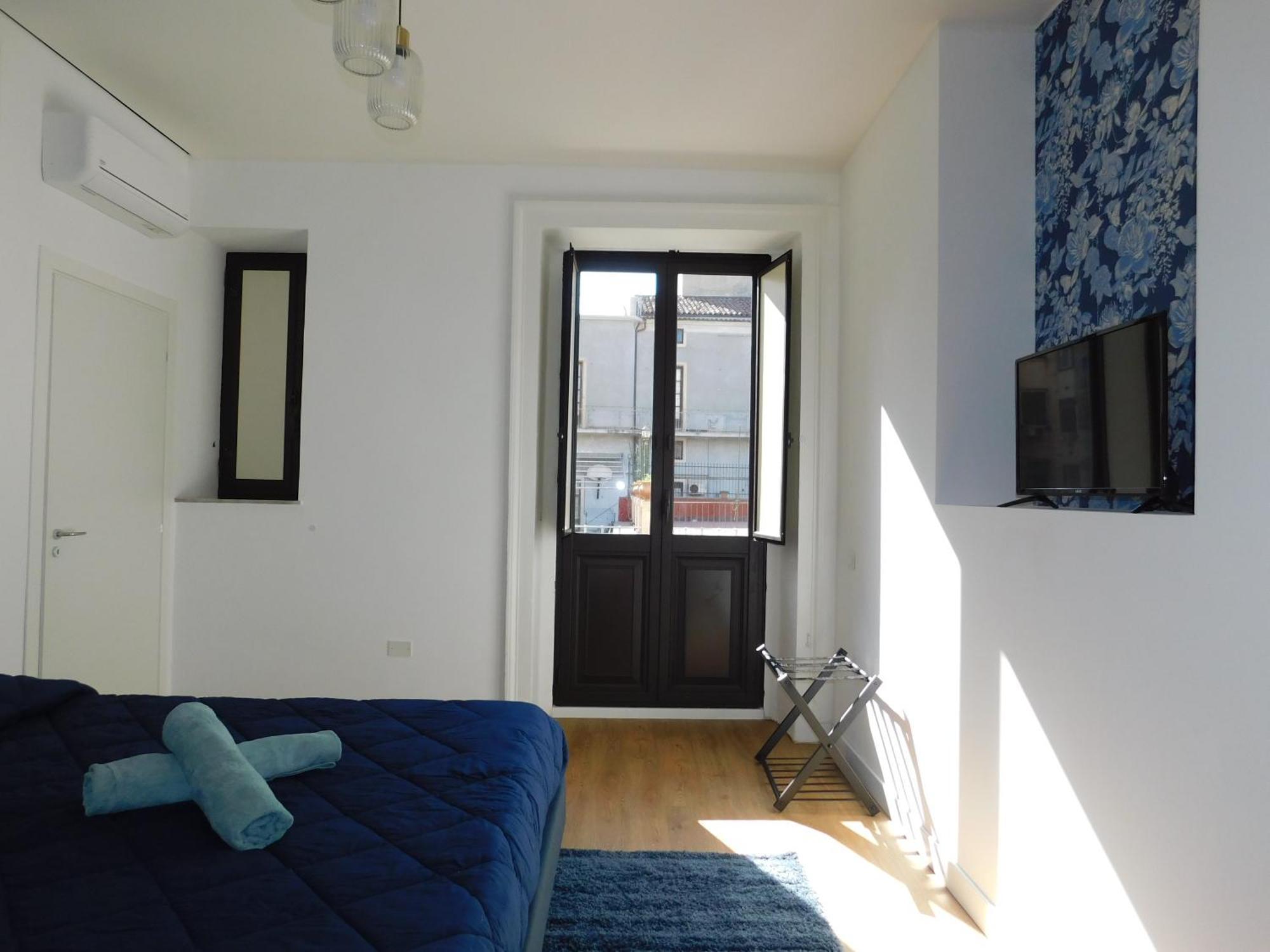 Hibiscus - Etnea Rooms Katanya Dış mekan fotoğraf