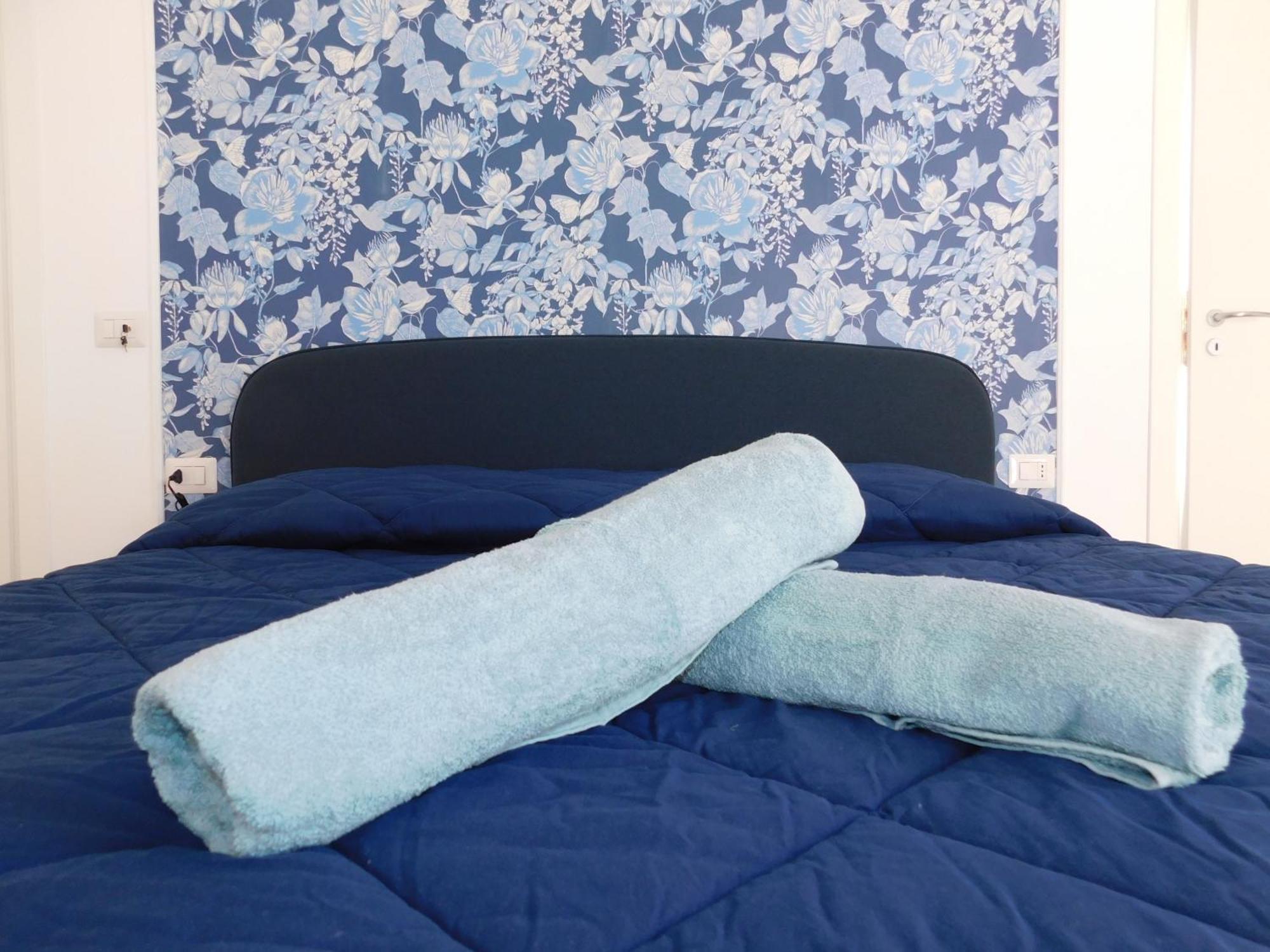 Hibiscus - Etnea Rooms Katanya Dış mekan fotoğraf