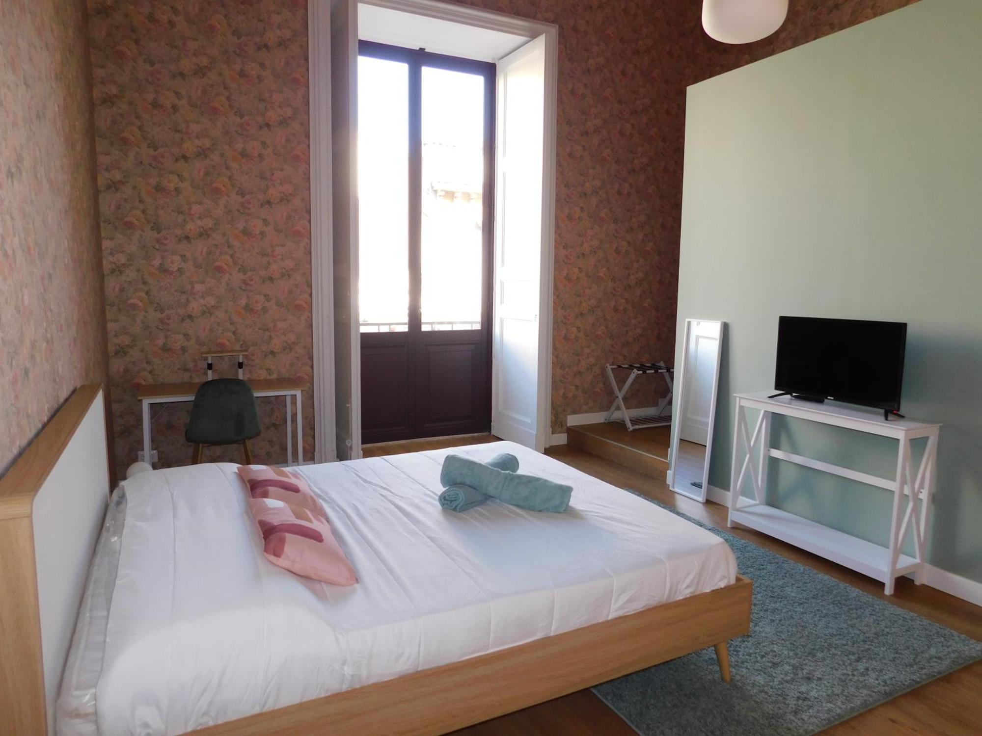 Hibiscus - Etnea Rooms Katanya Dış mekan fotoğraf