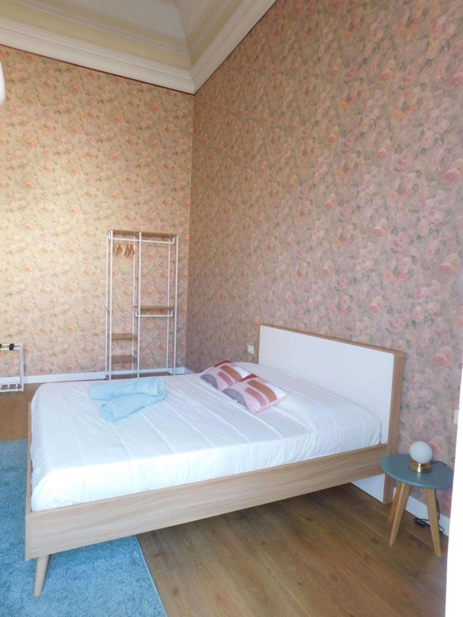 Hibiscus - Etnea Rooms Katanya Dış mekan fotoğraf