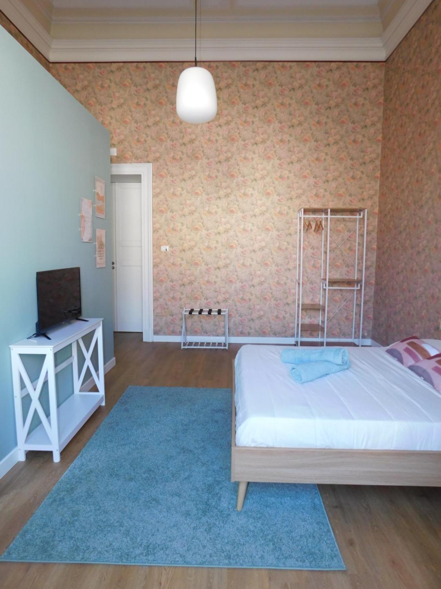 Hibiscus - Etnea Rooms Katanya Dış mekan fotoğraf